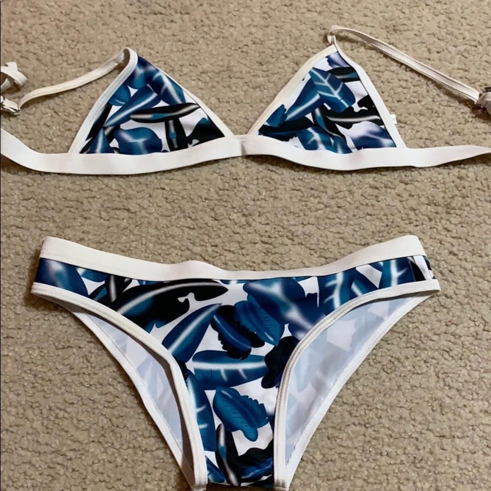 patterned bikini set